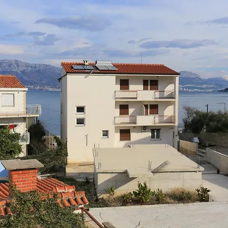 Apartment 14541b