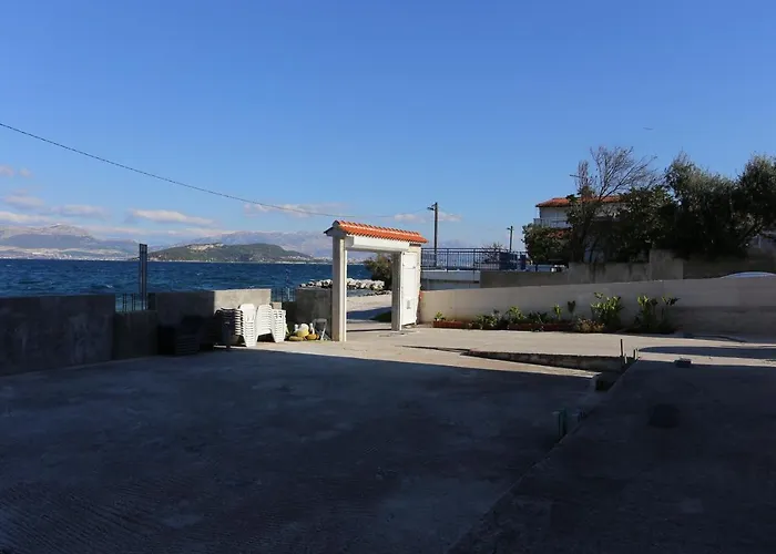 14541b スラティネ