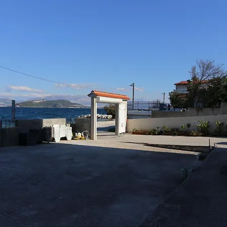 14541b Slatine